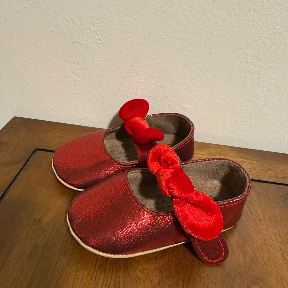 Red Kids Shoes with Bow/size 3 baby